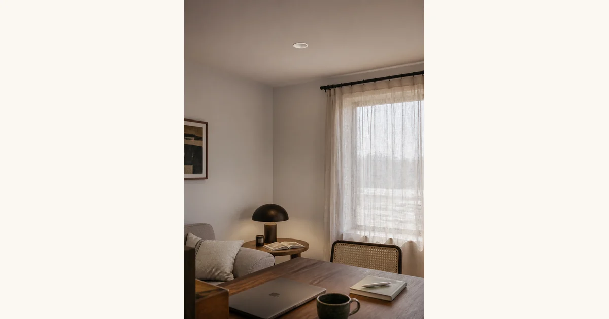 RZB Levido Downlight: Blendfreies Bürolicht mit DALI, Hero-Bild zum Magazinbeitrag aus der Rubrik Wohnen