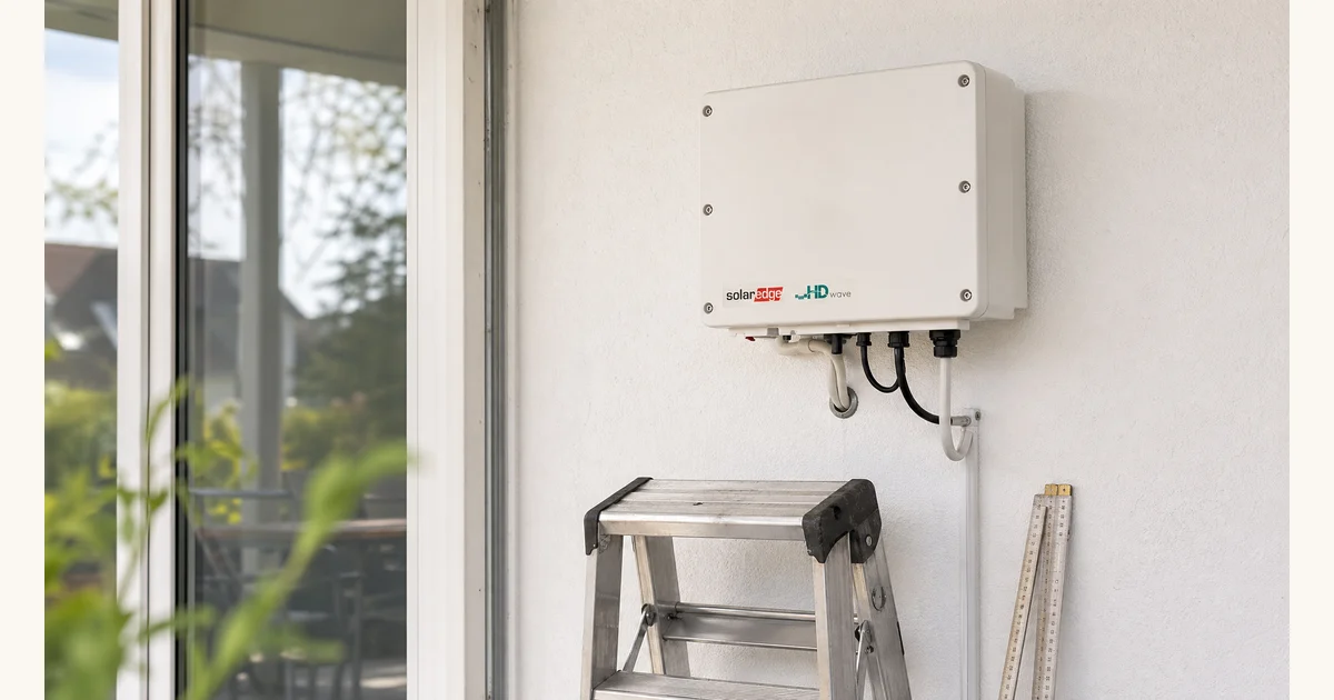SolarEdge HD-Wave: Wechselrichter mit 99% Wirkungsgrad, Hero-Bild zum Magazinbeitrag aus der Rubrik Alltag